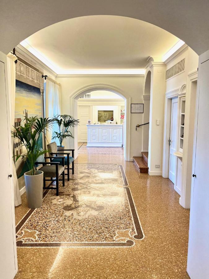 Albergo Gardesana 3* Torri Del Benaco